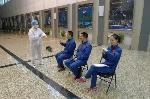 短语｜重磅盘点【AI变脸神器新体验】Avatarify官方最新版下载指南＆实测感受—实用全攻略