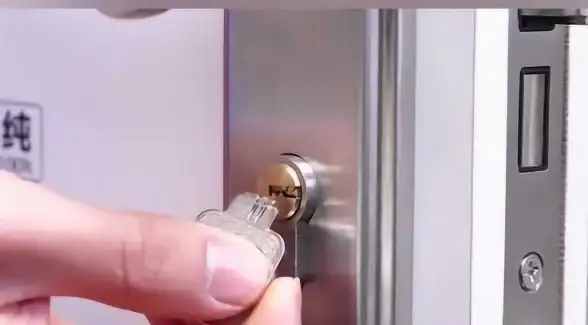 云计算🚀高速网络，ISIF Cloud香港EPYC云10G带宽全新上线，性能与速度双重提升