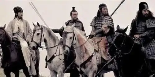 【现象聚焦】三国杀频繁断连揭秘—深度解析服务器响应迟缓主因⚡性能分析】