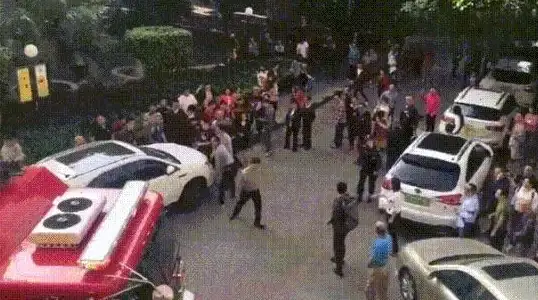 前端开发|网页设计 ajax动态拼接html代码实现样式美化 致敬抗疫英雄我们心怀感恩