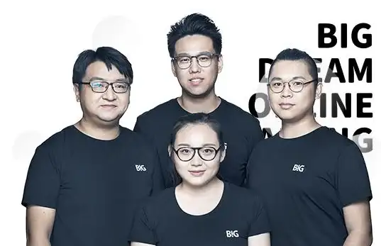 震撼进阶｜UI视觉进化秘籍—聚焦HTML黑页】实用源码更新指南！