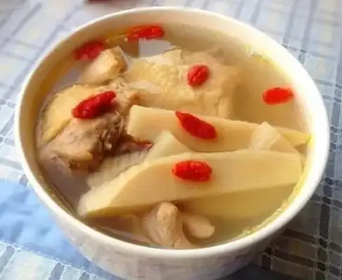 🌟营养爆棚🌟健康养生🌟星球重启竹笋煲的营养价值与美味烹饪秘诀揭秘