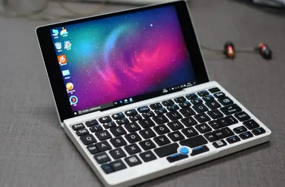 电脑故障💻屏幕无显示怎么办？小鱼教你轻松解决开机没反应问题