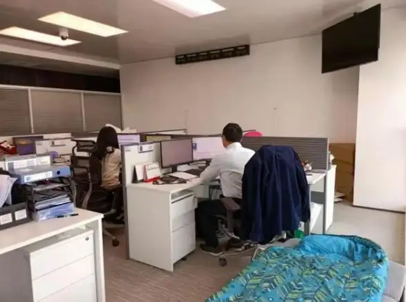 服务器托管聚焦｜警惕空间免备案潜藏风险！严格合规成业内关键词【行业风险洞察】