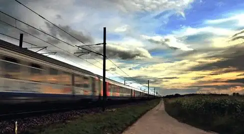 模拟游戏🚆2025年超全必玩列车模拟游戏推荐与攻略指南