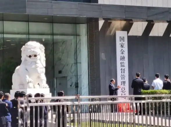 关联新规 二级域名操作技巧 保险行业重磅指南：实用流程与细节提醒【域名申请秘籍】