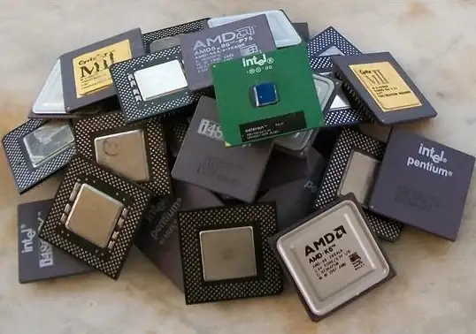 电脑故障💻黑屏原因解析，小鱼带你轻松找出问题根源