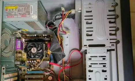 系统维护💻电脑重装系统的后果与注意事项，全面分析潜在影响