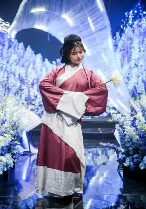 奇幻冒险◆新手必看◆全网最全！山海奇闻2》顶级角色培养指南秘籍揭秘