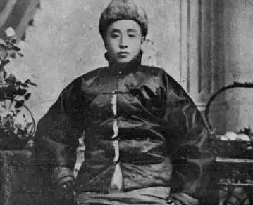 团战🔥情绪波动 游戏氛围变坏 玩家喊话团长爹别踢我引热议