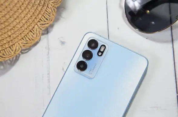 科技新品📱iPhone新机后盖曝光，AG玻璃材质大幅提升颜值与手感