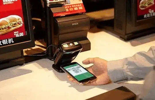 社交🌐网页版QQ：随身携带的聊天工具，连接你我每一刻