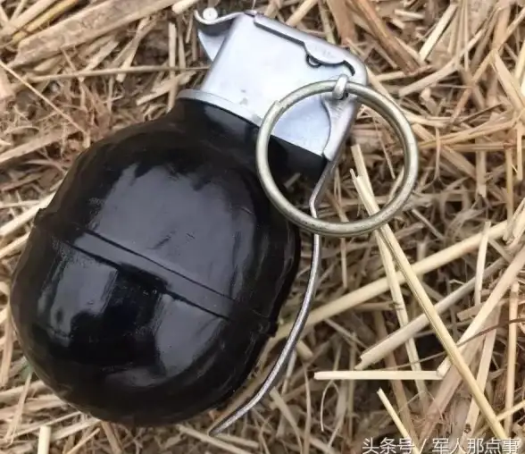 🔥游戏必看🔥皮肤解析🔥和平精英破片手榴弹热量炸弹效果与实战全攻略