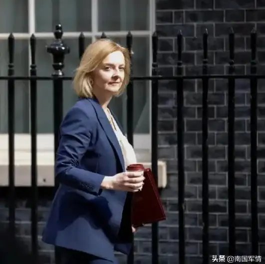 游戏攻略◆英雄解析◆战术秘籍 决胜巅峰》阿特拉斯技能深度剖析与实战应用！