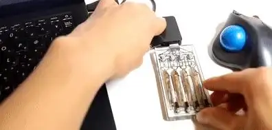 硬盘故障💡D盘消失🖥遇到D盘不见了别慌，小鱼带你一步步解决电脑D盘消失问题