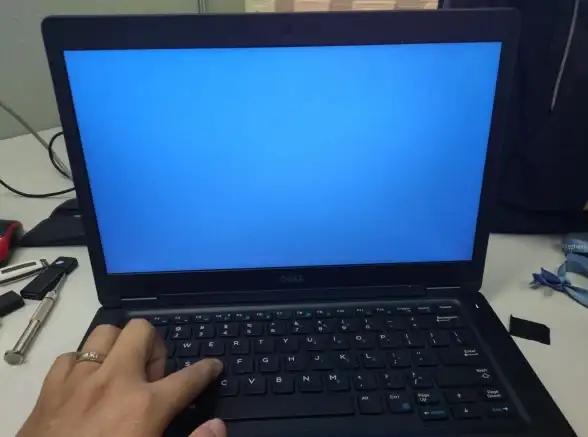 电脑故障💻戴尔电脑黑屏怎么办？按这些键轻松恢复正常