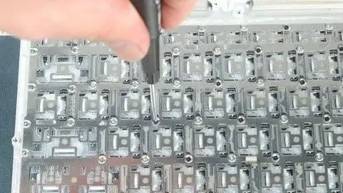 电脑故障🛠键盘失灵如何快速修复？实用解决方法分享