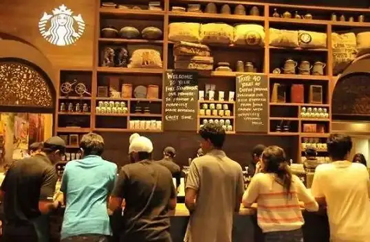 数据库|数据表结构 揭秘数据库记录横排的奥秘，理解数据库横着那排是记录