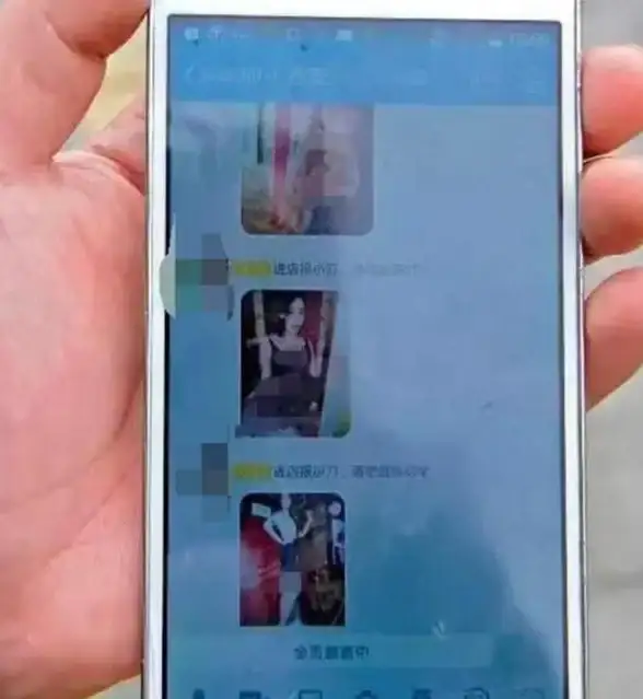 隐私保护🌟QQ小世界设置详解：一键关闭功能，全面守护个人信息