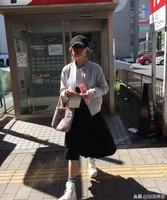 冒险·养成·神器 霓虹深渊全宠物攻略：无限棒球鹦鹉技能养成秘籍！
