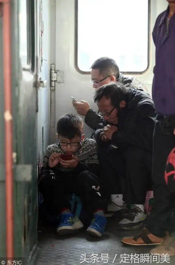 休闲娱乐🎮热门推荐手机打发时间游戏大全2025精选集锦
