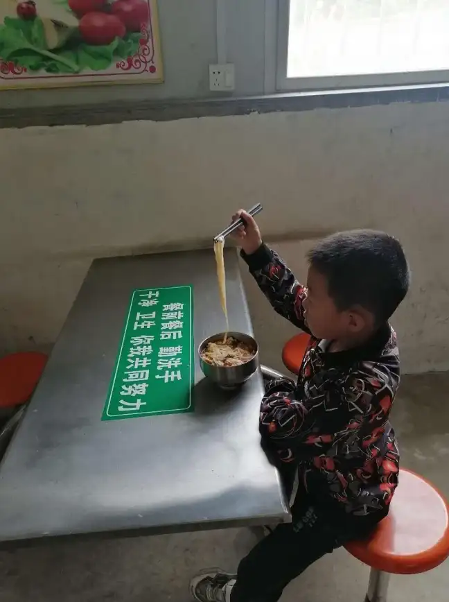 科技创新🌍智慧桥梁—地球人电脑：跨越时空的智能连接