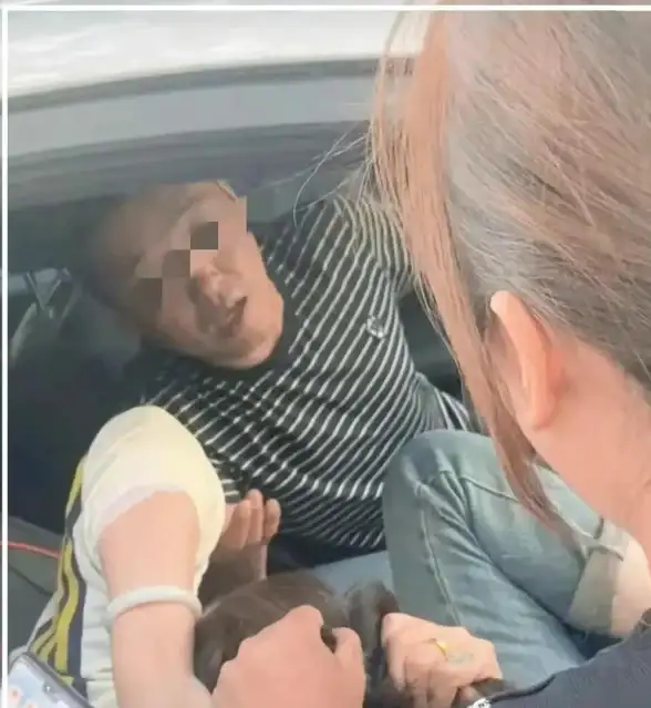 关注男女关系｜深度解析：男人情感力短板警示，情绪掌控是幸福关键！两性情感◆