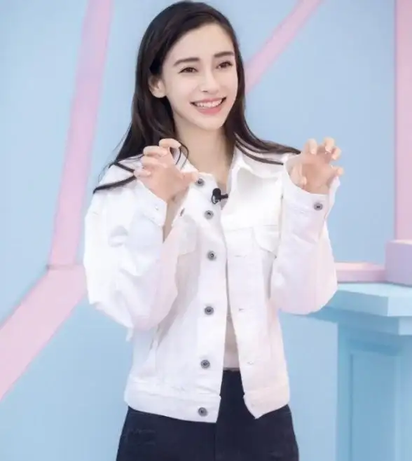 美化技巧🎨Win11任务栏美化教程：轻松切换白色风格