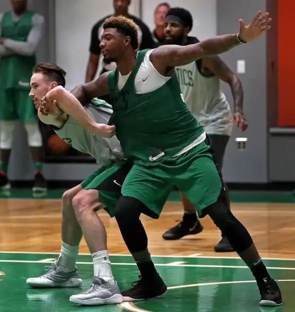 篮球🔥巅峰传奇🔥实力派 揭秘最强NBA戈登E戈登属性，引领篮球新时代