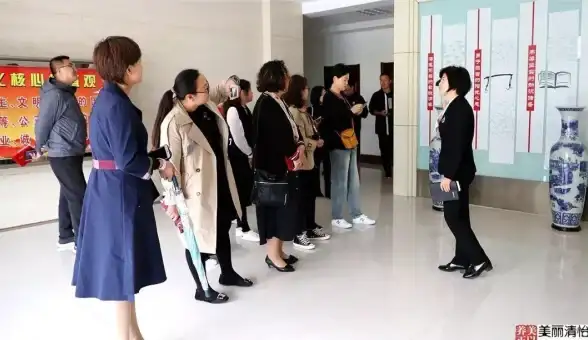 还在为家校沟通烦恼？试试家长空间家长版APP，一键连通学校与家庭！