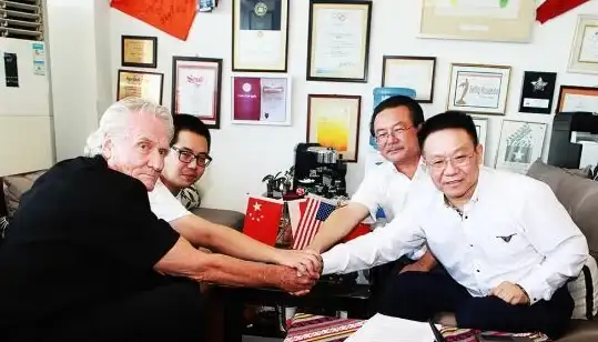 还在为语言不通烦恼？环宇翻译宝让你轻松应对全球沟通！