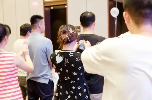 想拓宽交际圈结识志同道合的朋友？快来试试活力岛APP吧！
