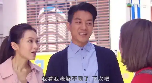社交平台🌟资料管理—我的QQ中心：全方位管理个人资料、好友互动与群组服务
