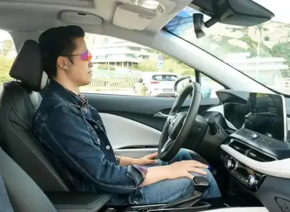 想随时随地识别并播放喜欢的音乐？音乐雷达满足你的所有需求！